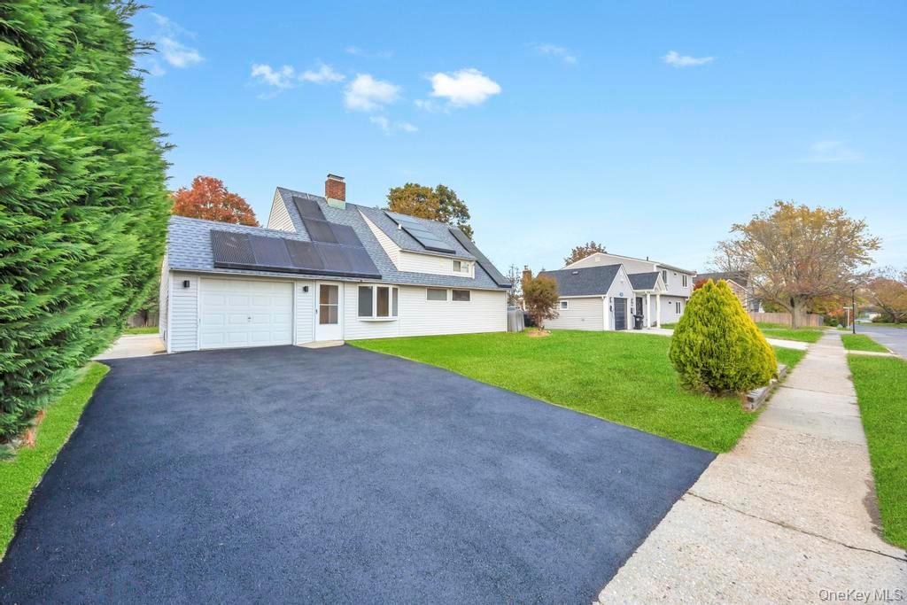 Single Family Redwood  Nassau County, NY 11756, MLS-932638-3