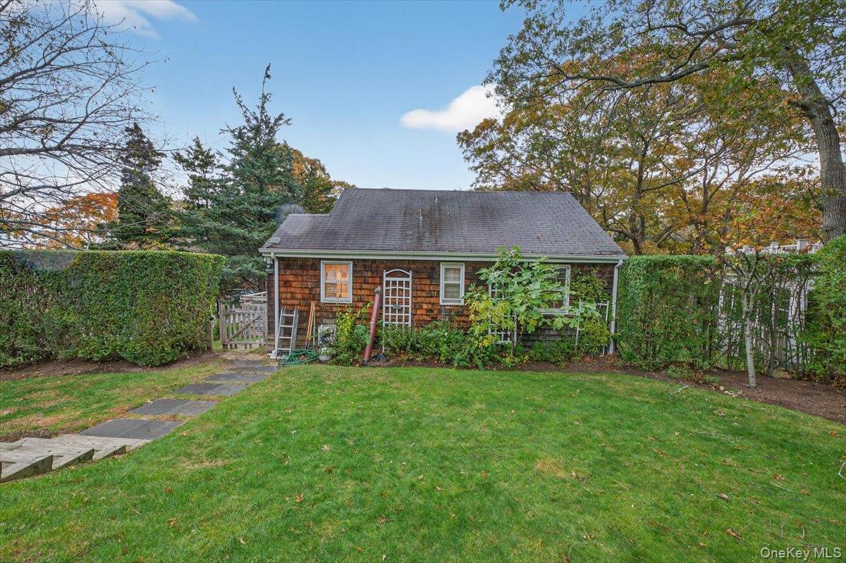 Single Family Noyac  Suffolk County, NY 11963, MLS-932646-17