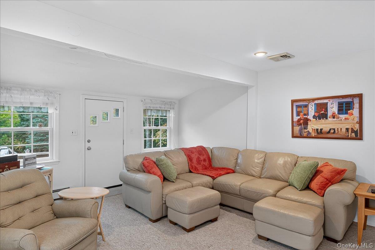 Single Family Noyac  Suffolk County, NY 11963, MLS-932646-4