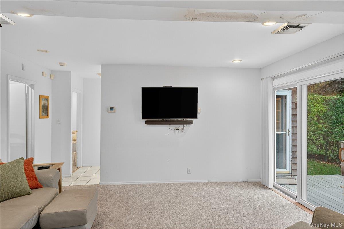 Single Family Noyac  Suffolk County, NY 11963, MLS-932646-5