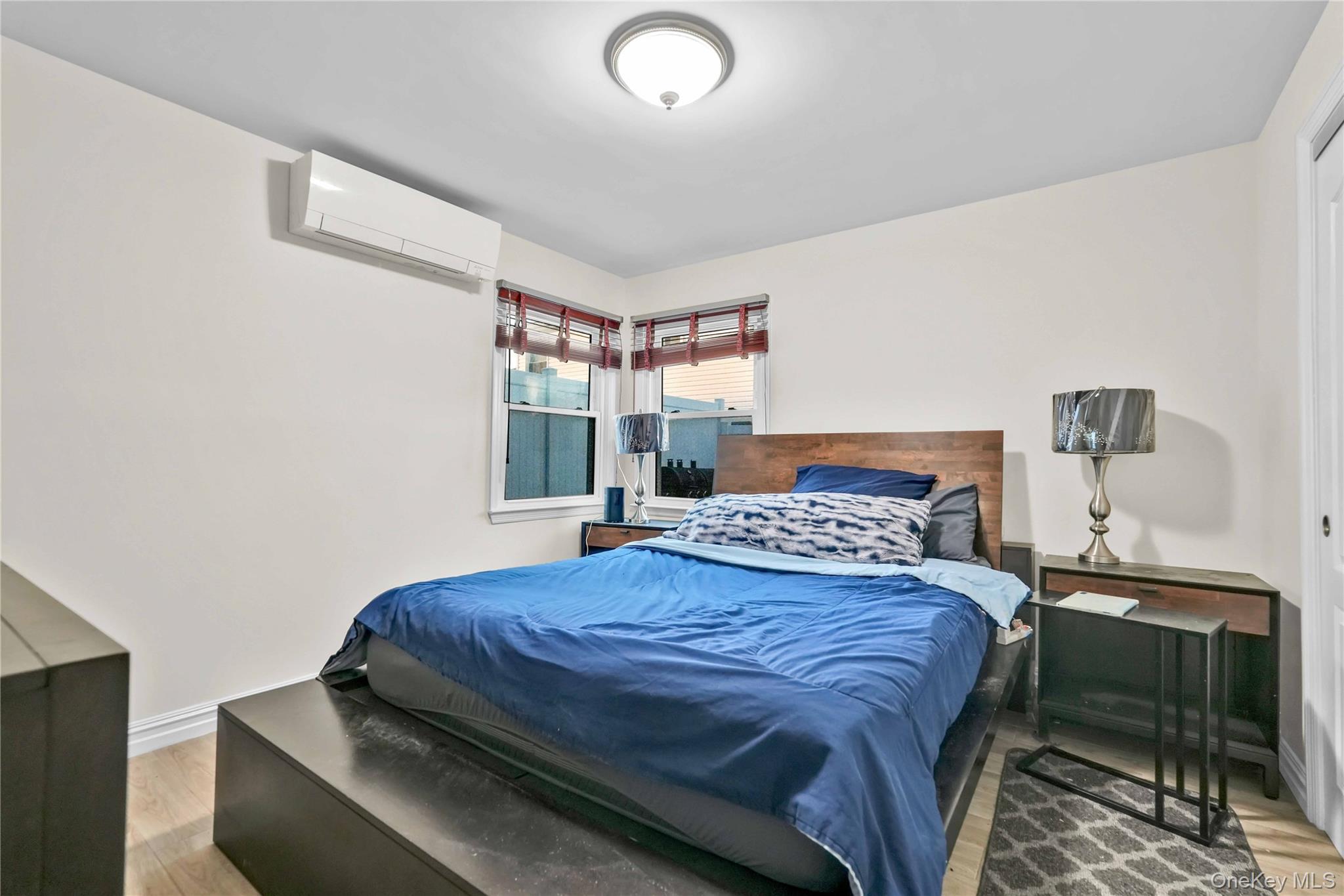 Single Family 160th  Queens, NY 11414, MLS-932649-23