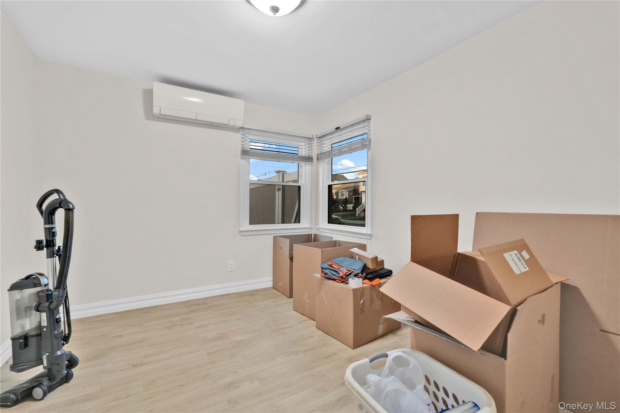 Single Family 160th  Queens, NY 11414, MLS-932649-24