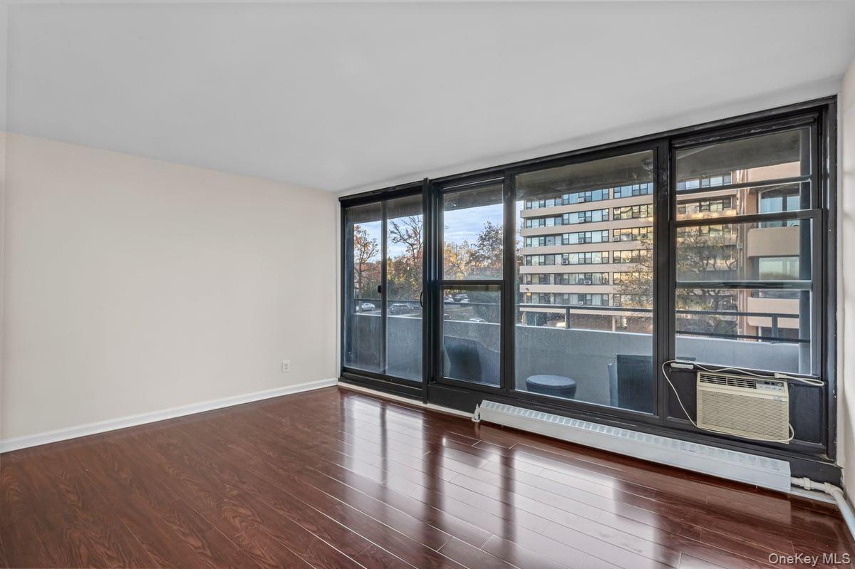 Coop 12th  Queens, NY 11357, MLS-932670-15