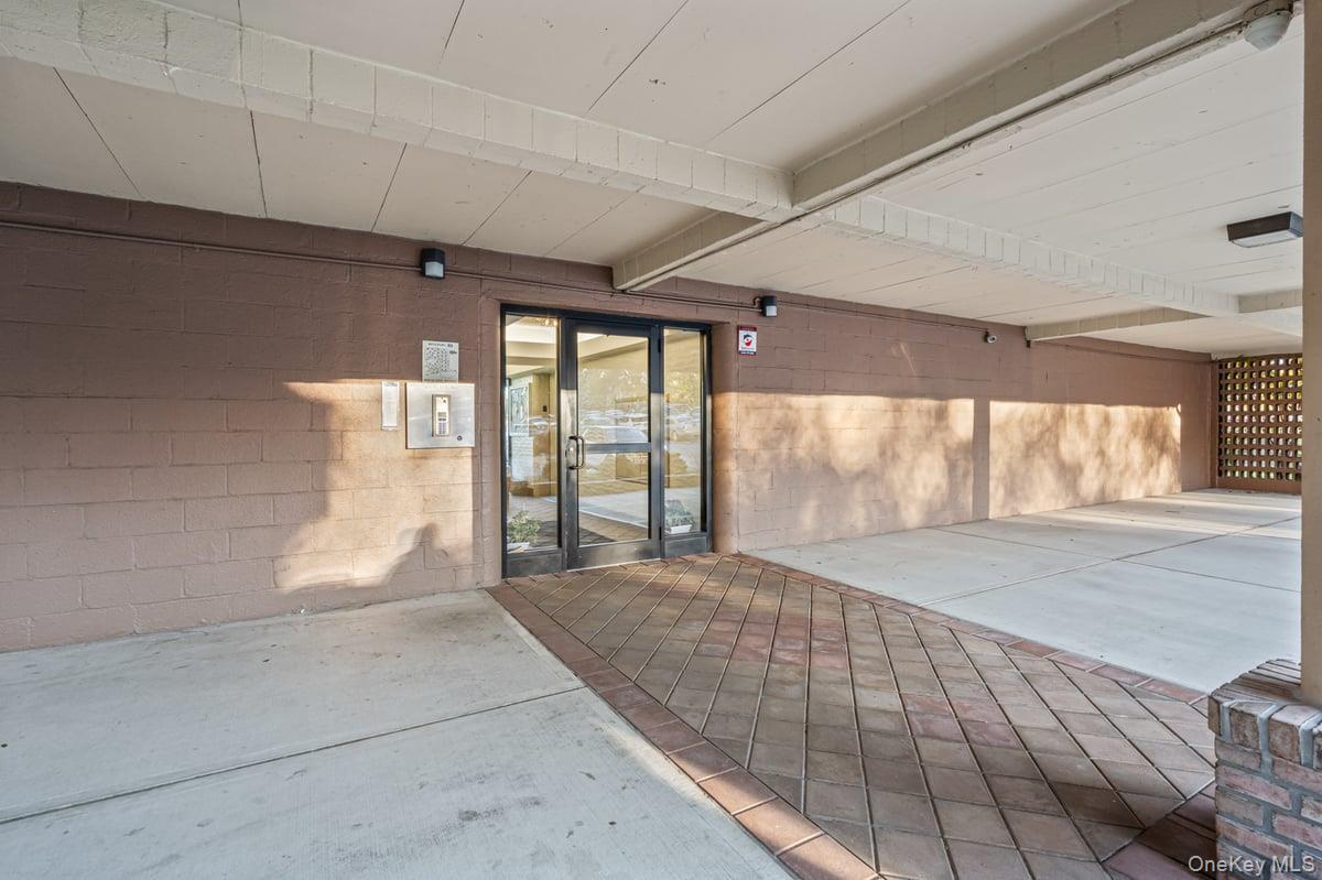 Coop 12th  Queens, NY 11357, MLS-932670-21