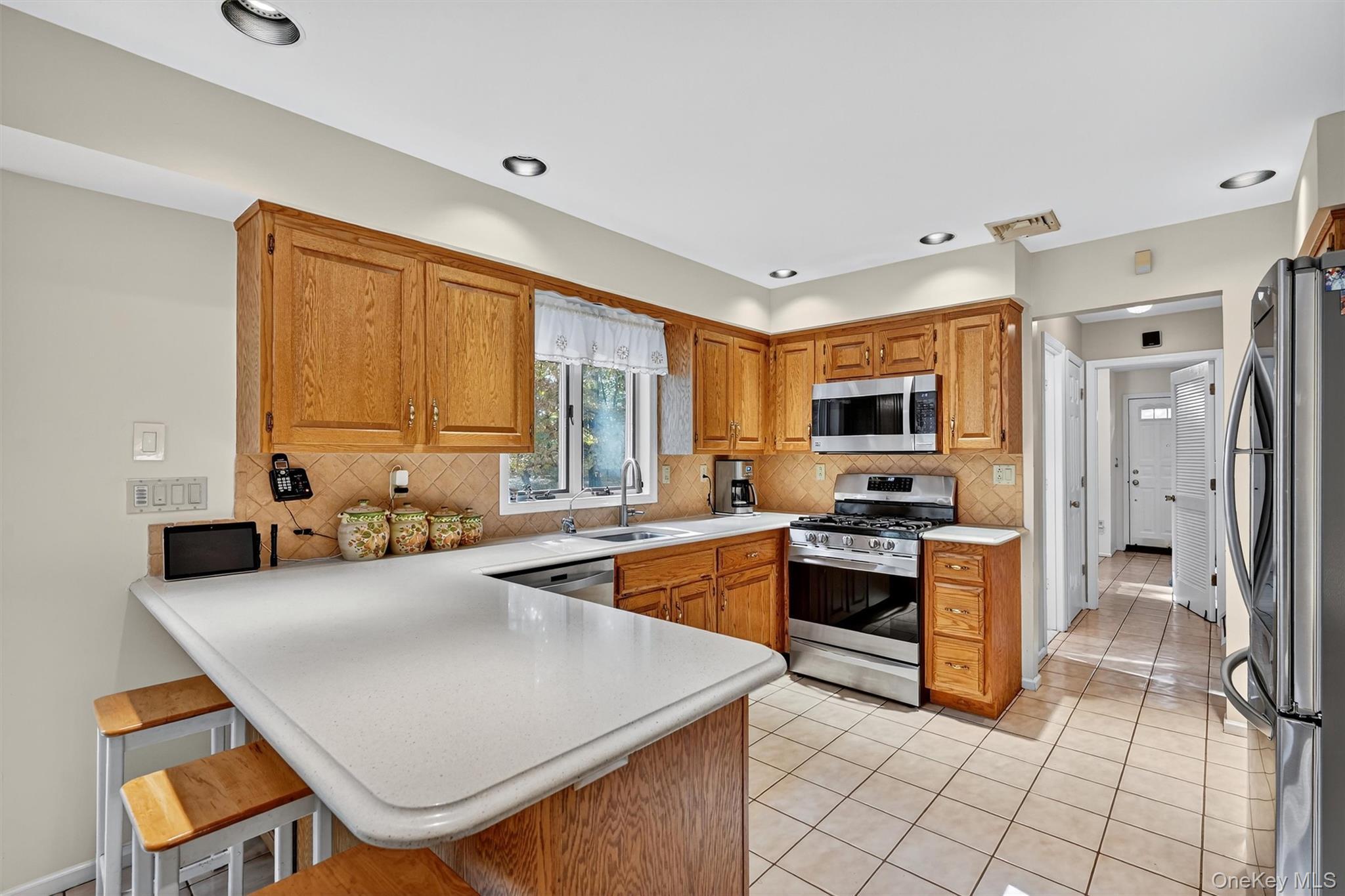 Single Family Phillips  Rockland County, NY 10980, MLS-932729-21