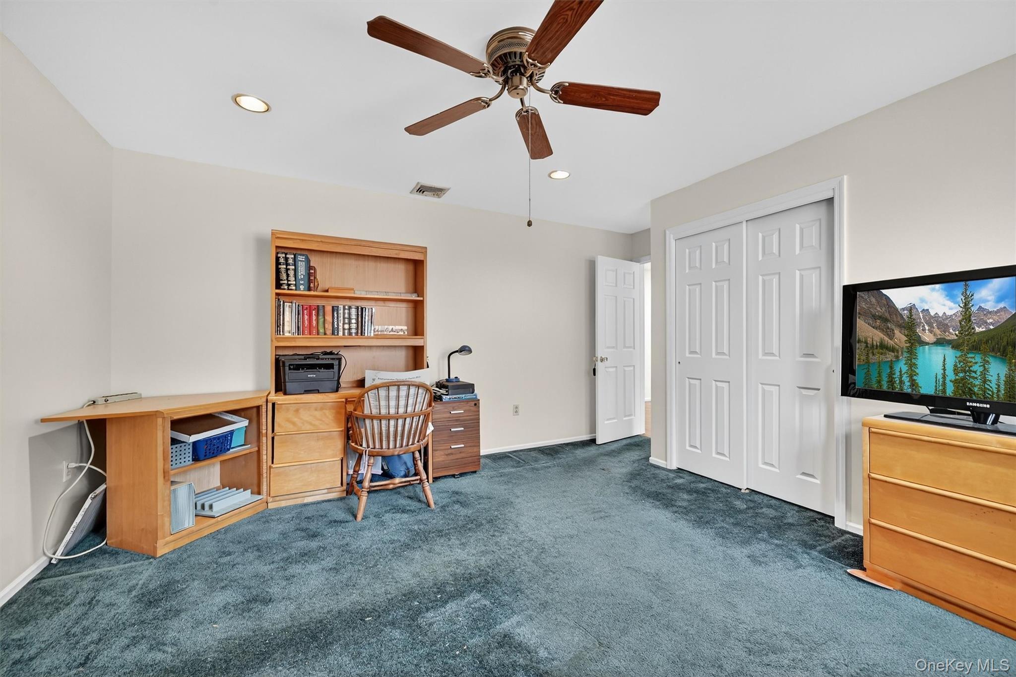 Single Family Phillips  Rockland County, NY 10980, MLS-932729-38