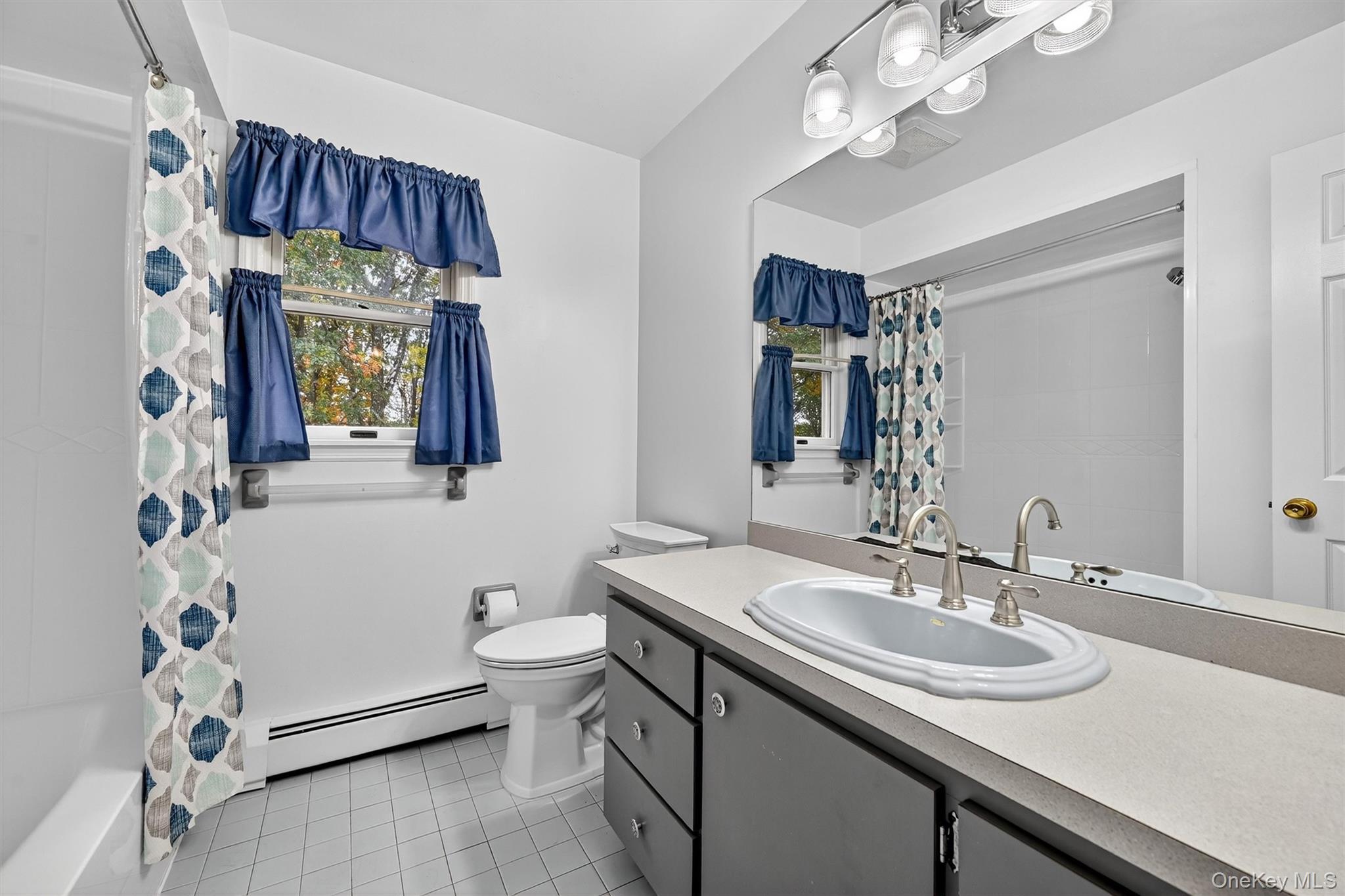 Single Family Phillips  Rockland County, NY 10980, MLS-932729-39