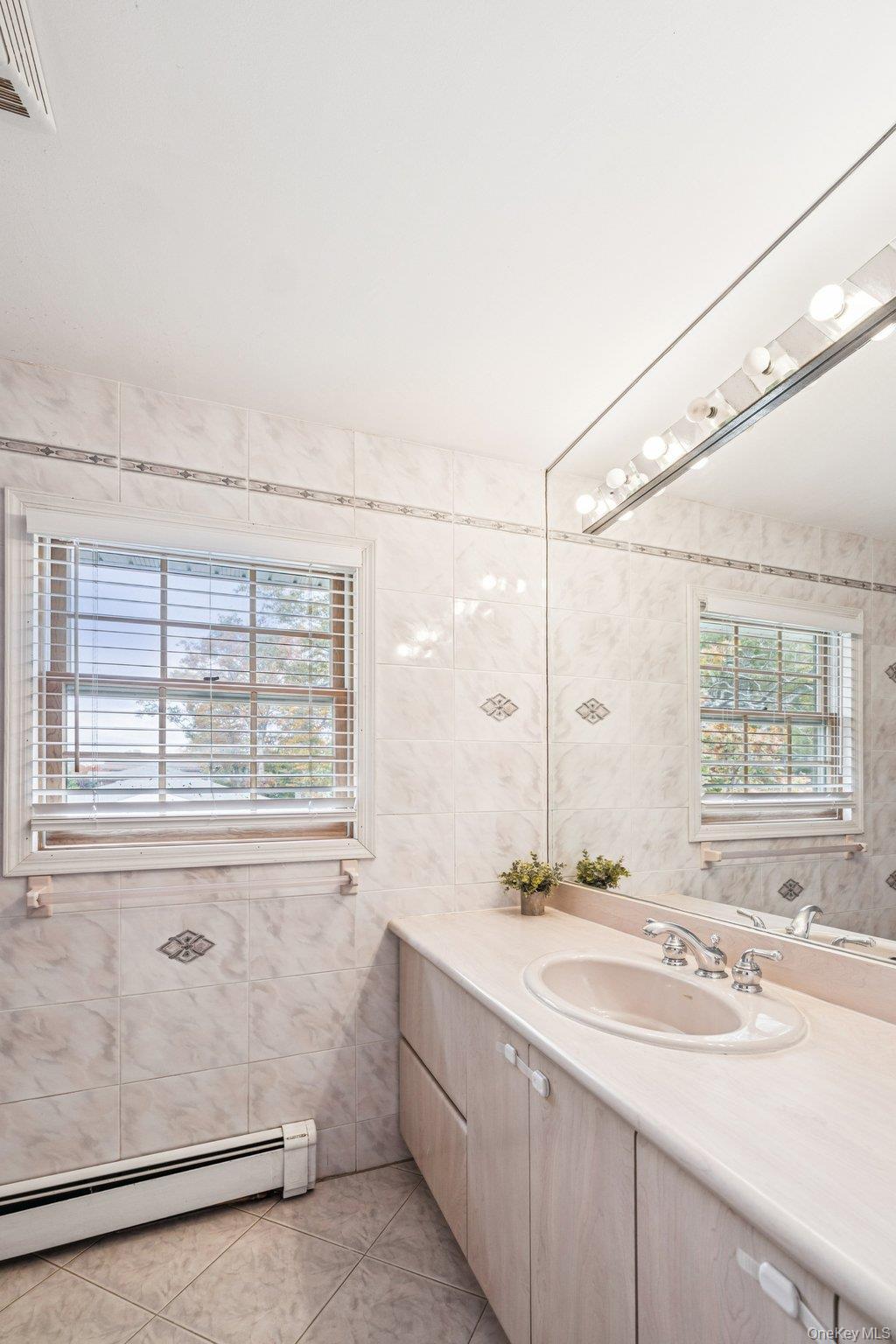 Single Family Princeton Nassau County, NY 11803, MLS-932730-24