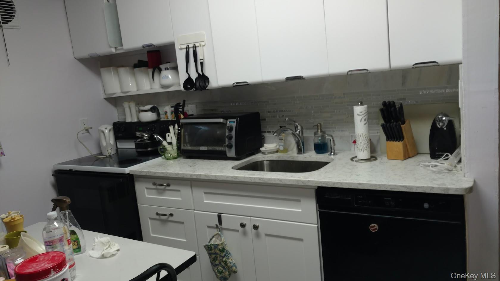 Single Family Floral Park  Nassau County, NY 11010, MLS-932732-4