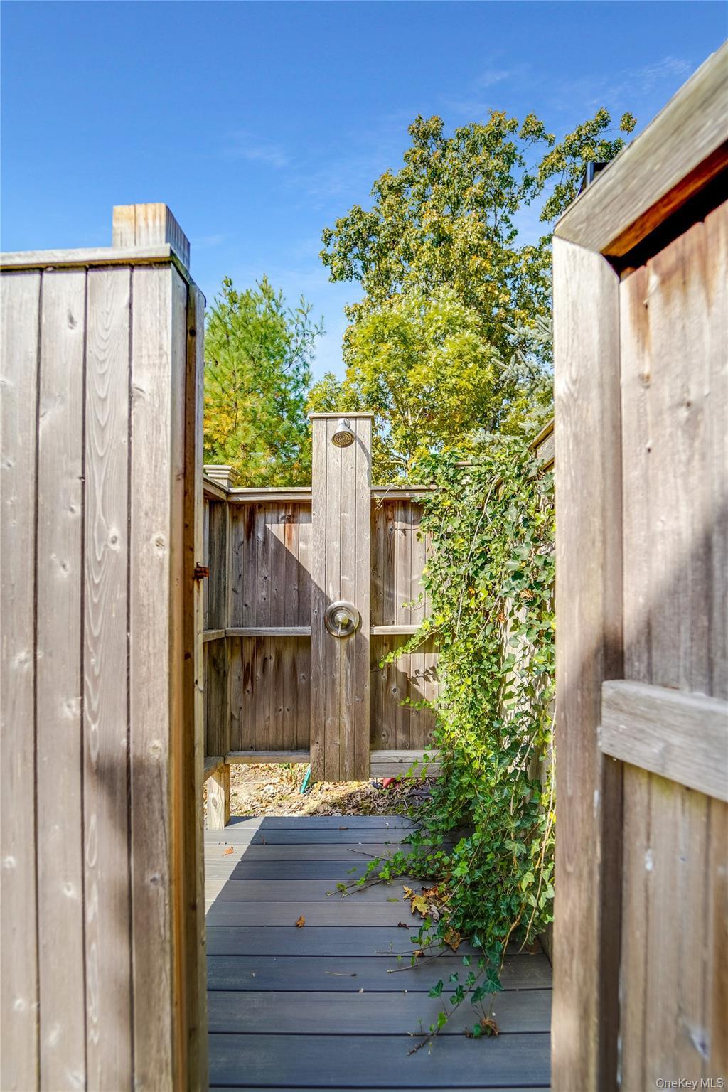 Single Family Jefferson Suffolk County, NY 11946, MLS-932738-20