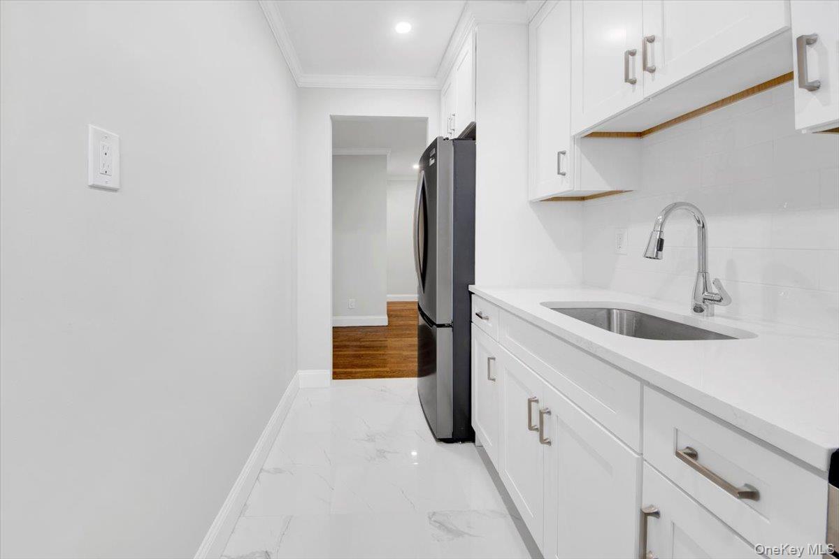 Coop Webster Ave. Bronx, NY 10470, MLS-932777-5