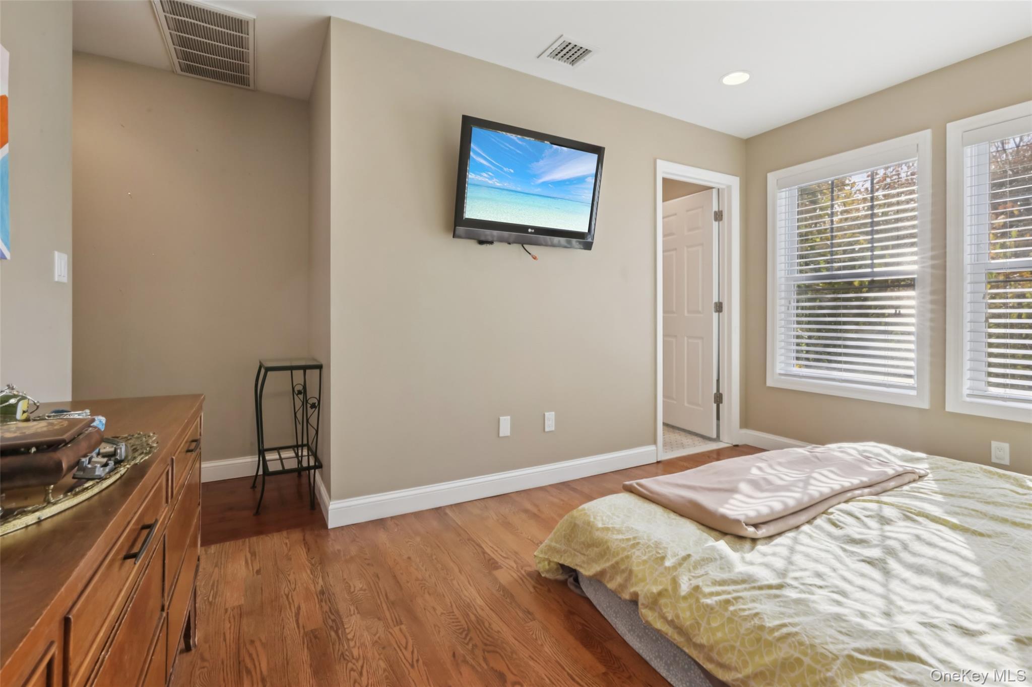 Single Family High  Rockland County, NY 10960, MLS-932786-25