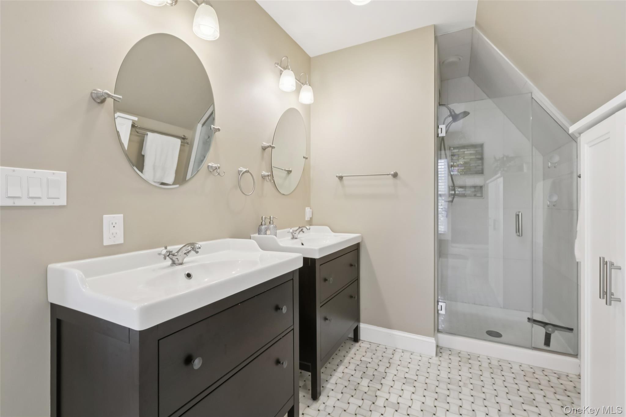 Single Family High  Rockland County, NY 10960, MLS-932786-27