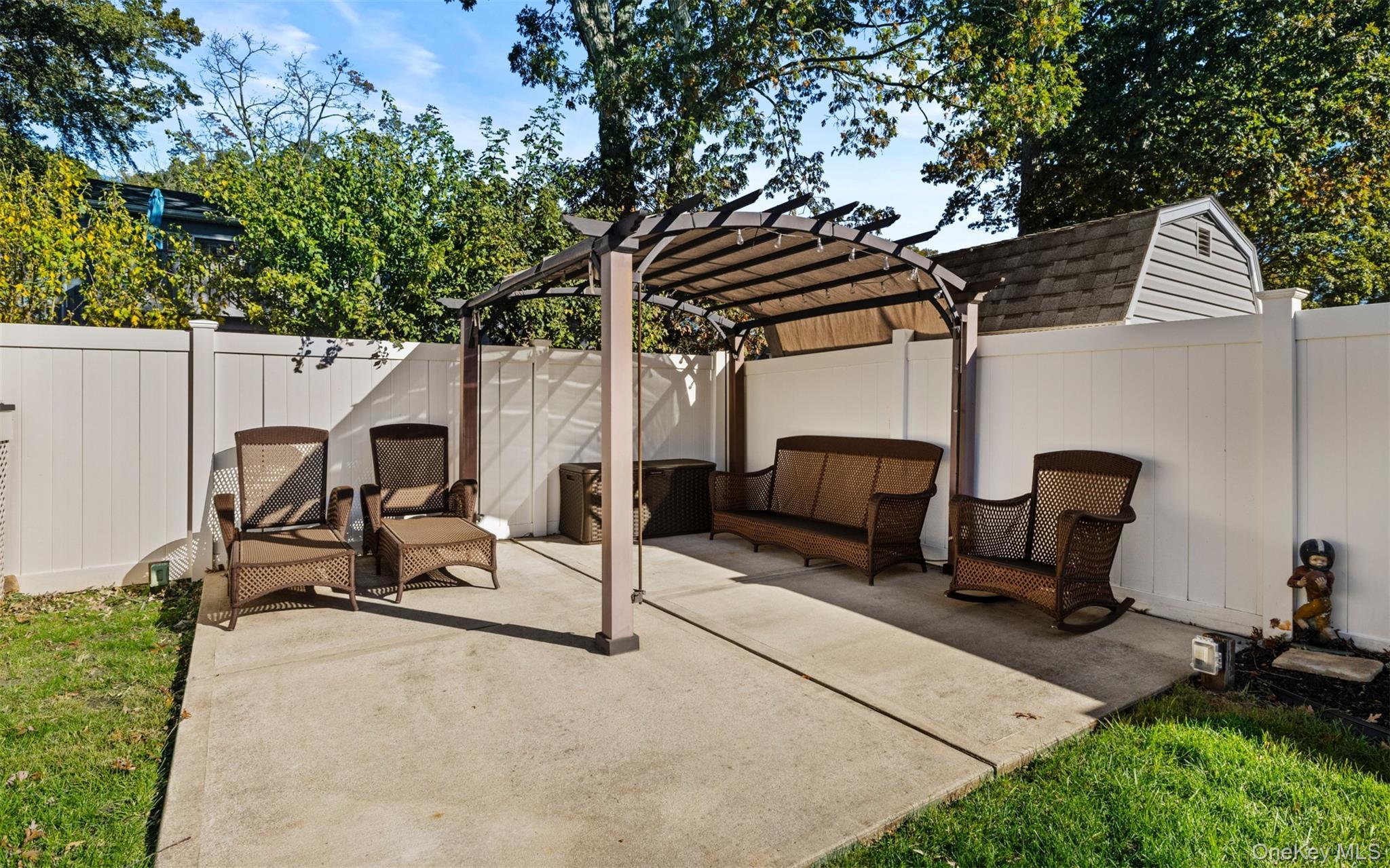 Single Family Linden  Nassau County, NY 11758, MLS-932788-16