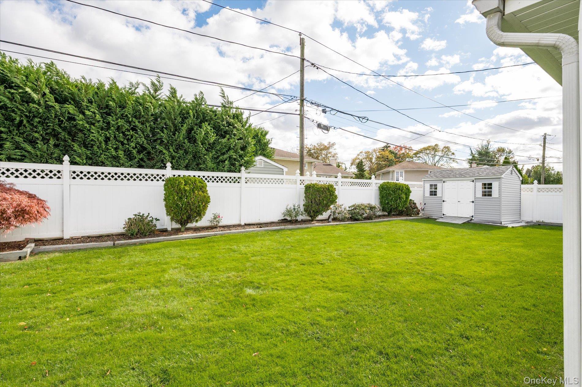 Single Family David  Nassau County, NY 11735, MLS-932793-21