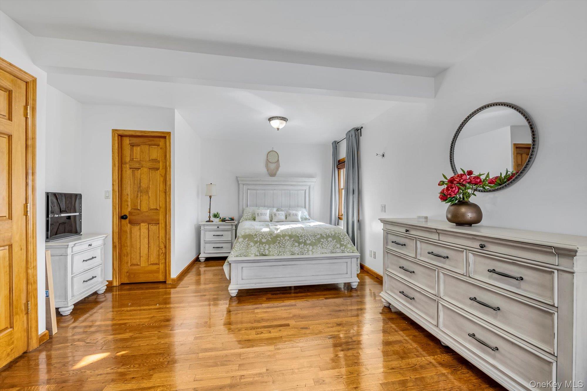 Single Family 96th  Queens, NY 11414, MLS-932796-13