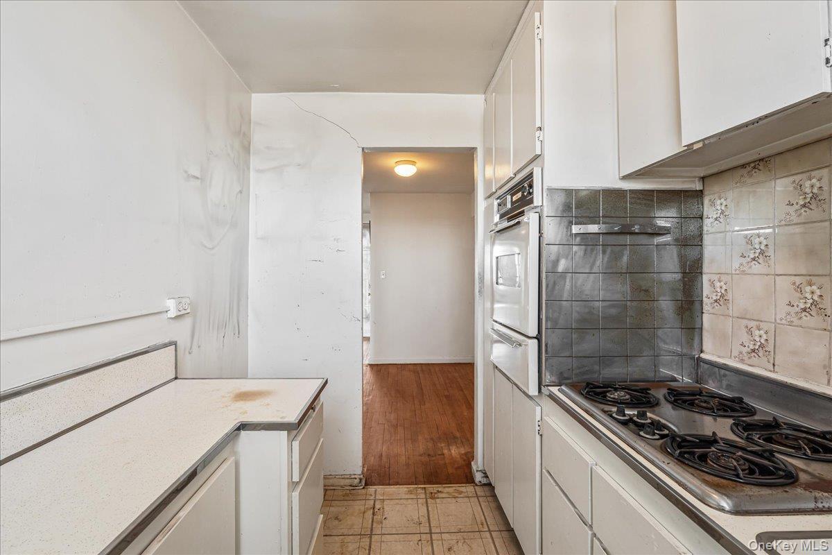 Coop Nostrand  Brooklyn, NY 11235, MLS-932808-13