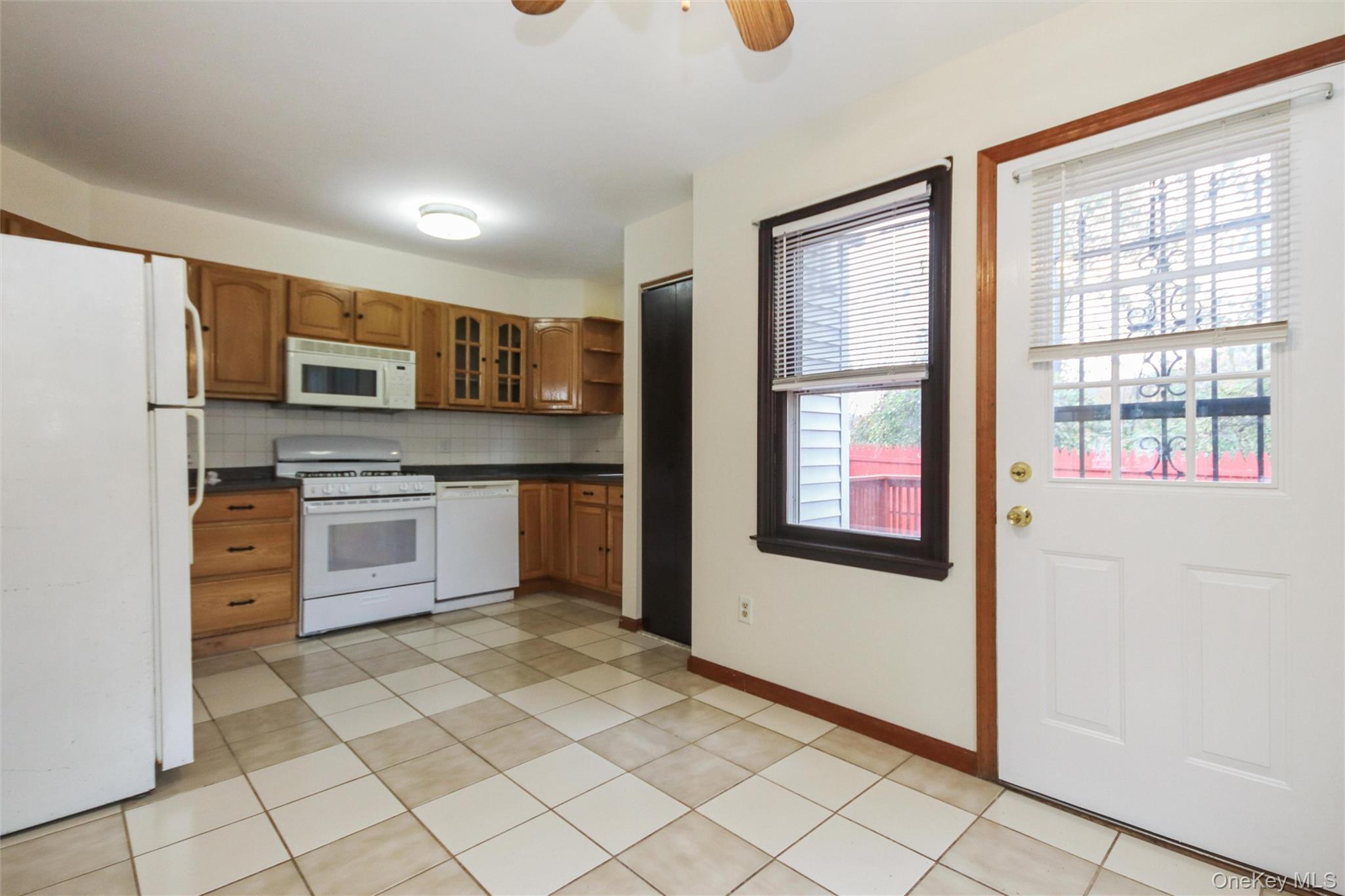 Single Family Greenhouse  Dutchess County, NY 12603, MLS-932812-12