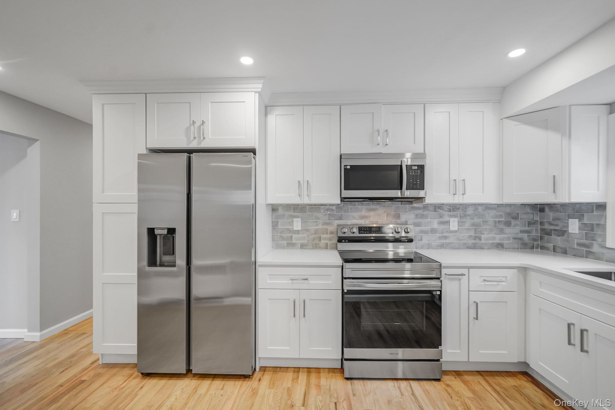 Single Family Parkhill  Nassau County, NY 11758, MLS-932823-19