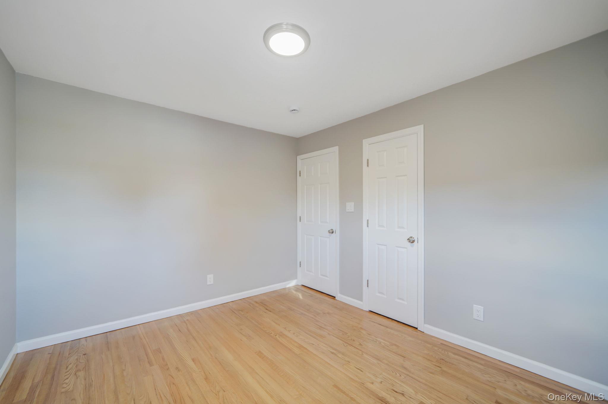 Single Family Parkhill  Nassau County, NY 11758, MLS-932823-24