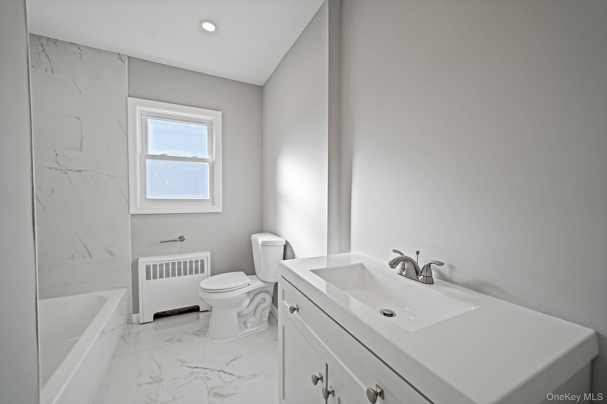 Single Family Parkhill  Nassau County, NY 11758, MLS-932823-27