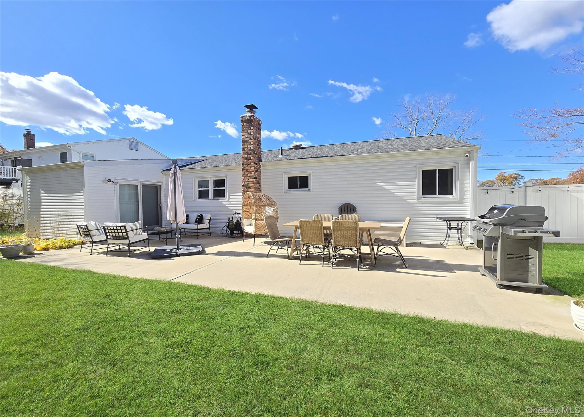 Single Family Rose  Suffolk County, NY 11784, MLS-932826-16