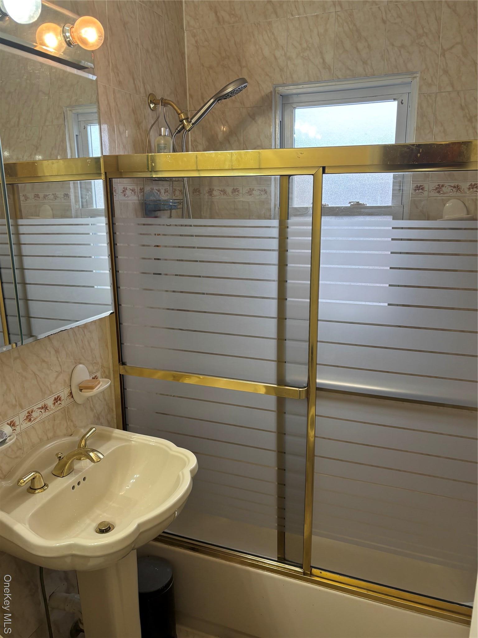 Single Family Jordan  Queens, NY 11412, MLS-932841-24