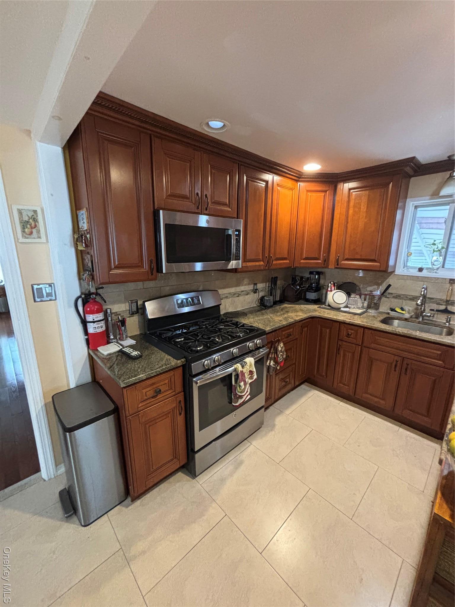 Single Family Jordan Queens, NY 11412, MLS-932841-8