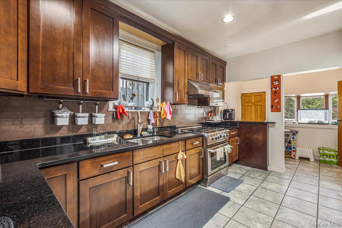 Single Family 208th Queens, NY 11361, MLS-932848-16