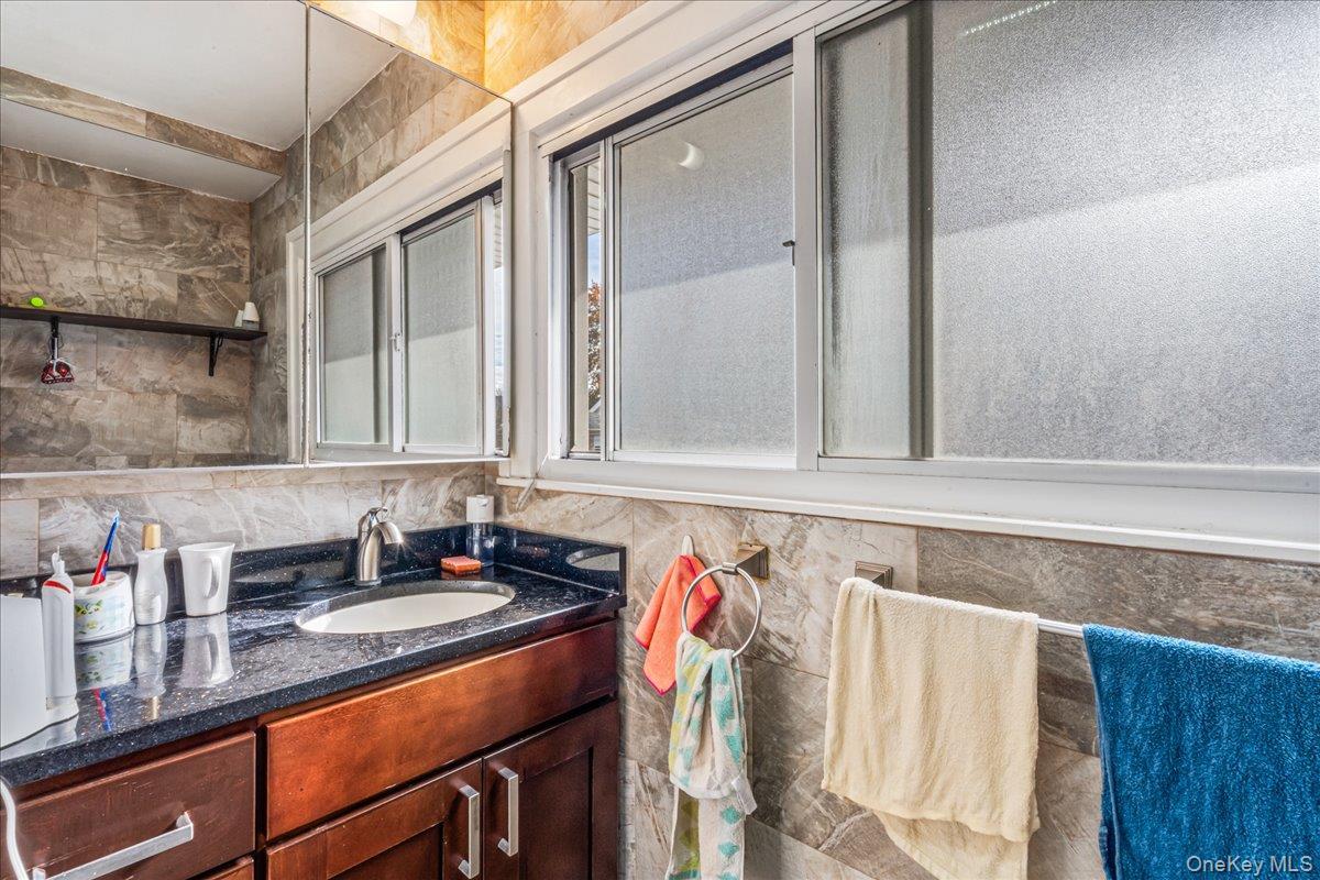 Single Family 208th Queens, NY 11361, MLS-932848-23