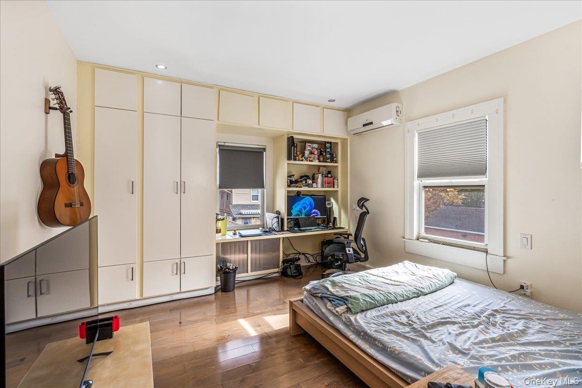 Single Family 208th Queens, NY 11361, MLS-932848-26