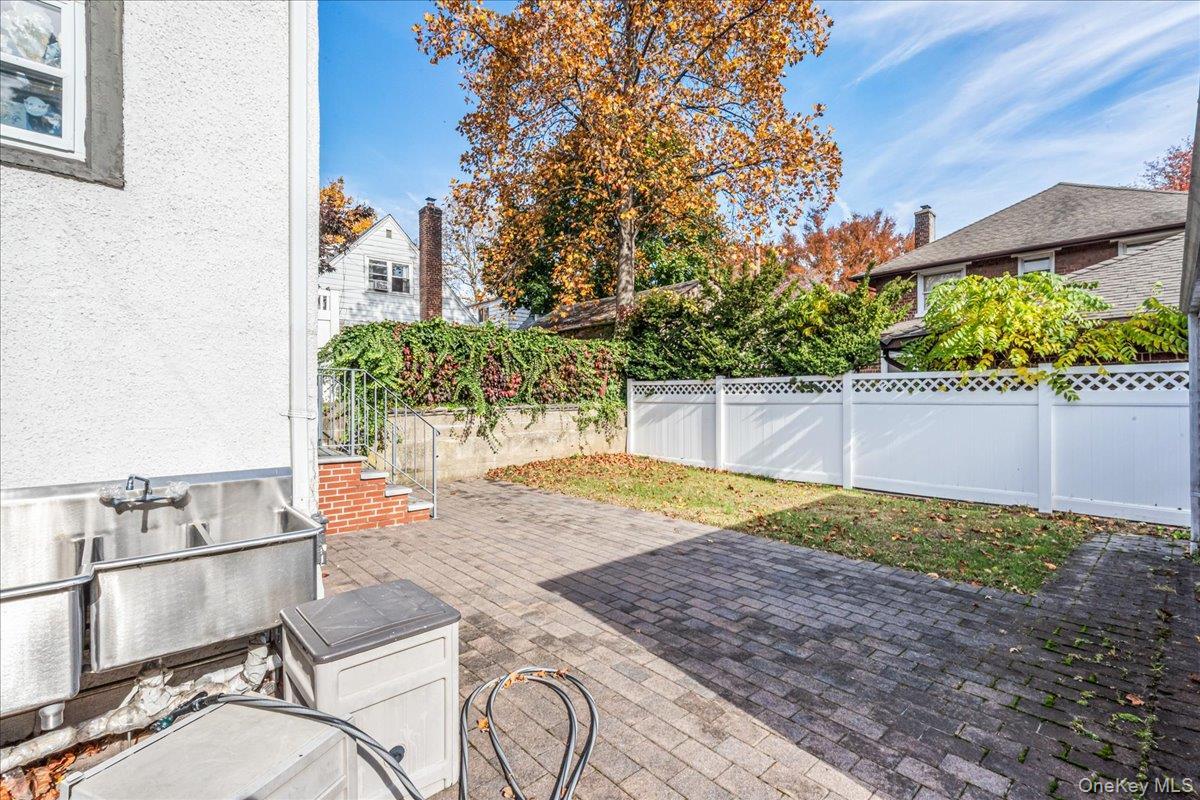 Single Family 208th Queens, NY 11361, MLS-932848-4