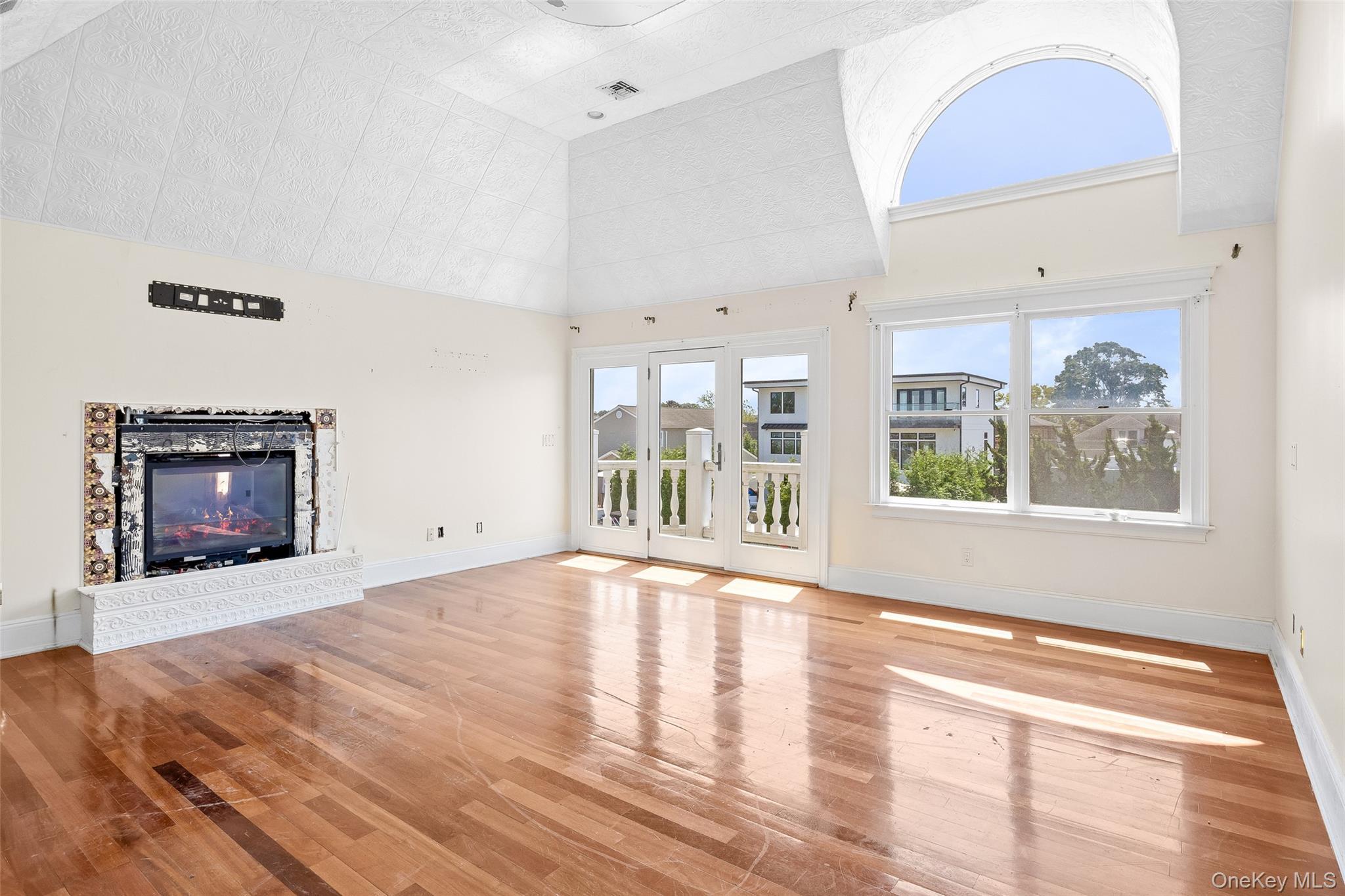 Single Family Sutton  Nassau County, NY 11758, MLS-932850-11