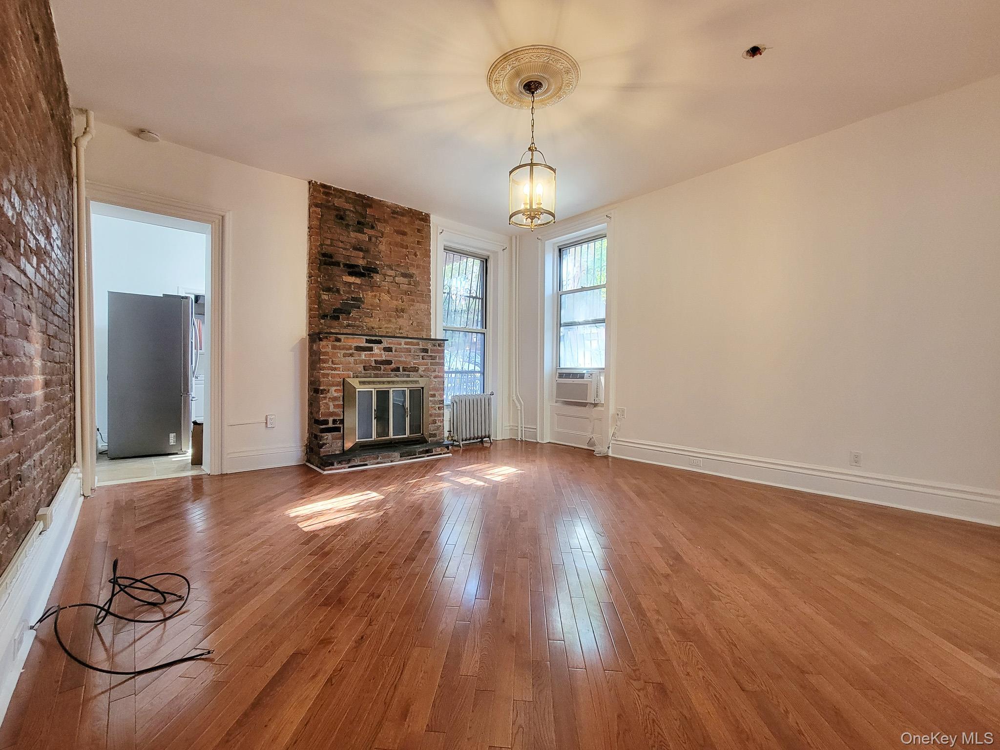 Single Family 6th  Brooklyn, NY 11215, MLS-932867-8