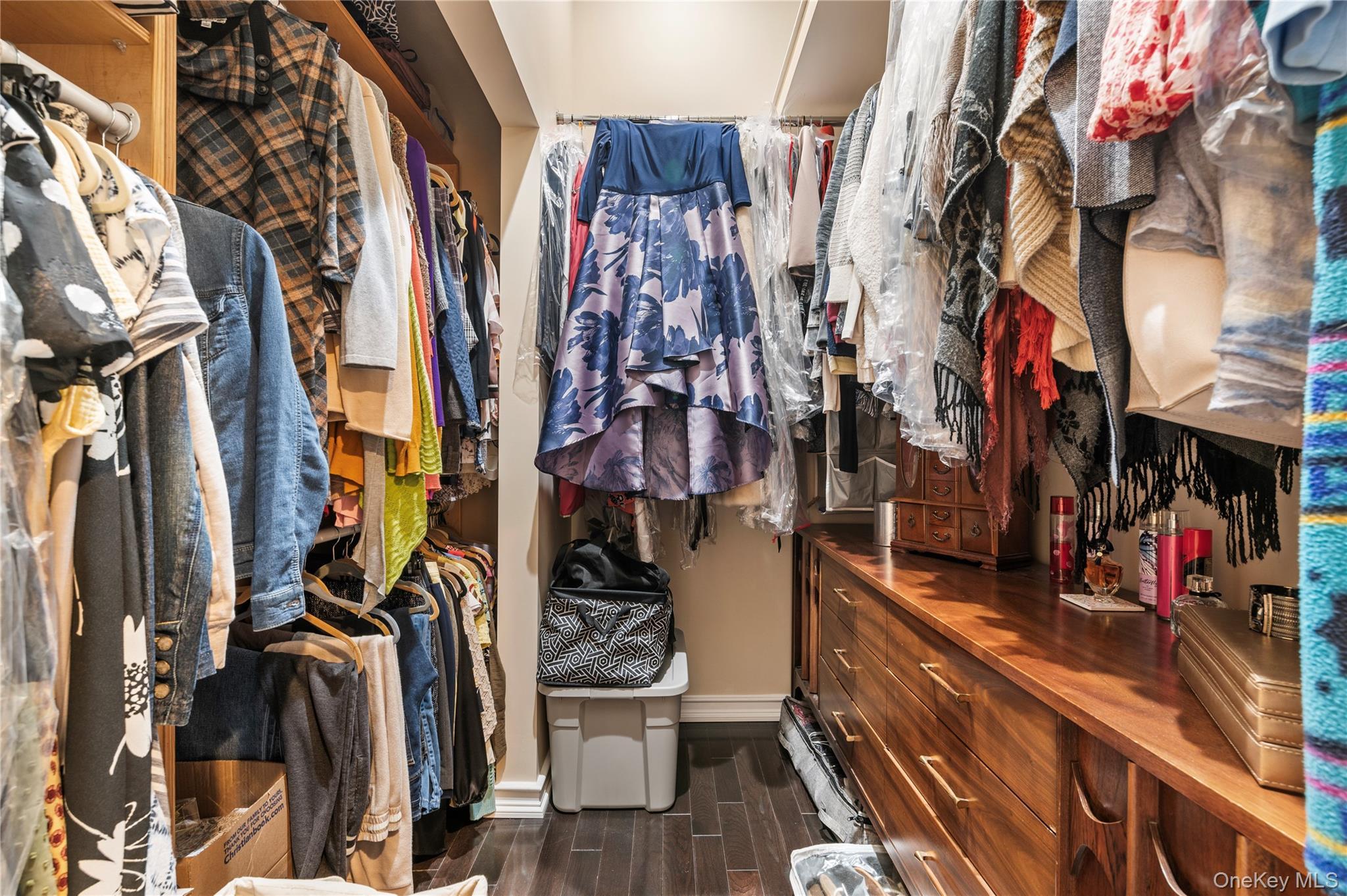 Single Family 4th Nassau County, NY 11040, MLS-932868-25