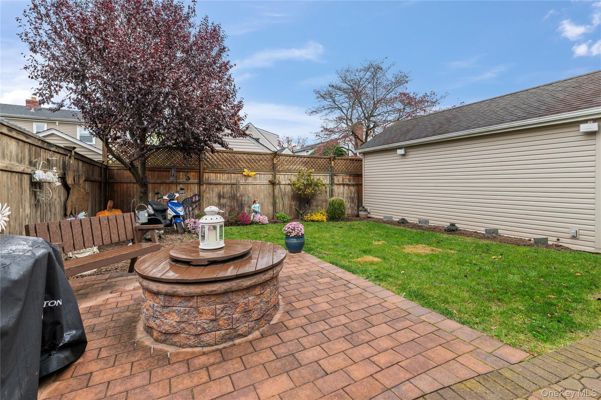 Single Family 4th Nassau County, NY 11040, MLS-932868-6