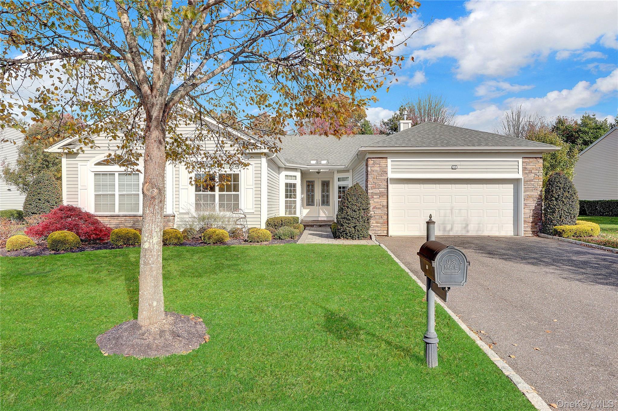 Single Family Hamlet Woods  Suffolk County, NY 11780, MLS-932905-2