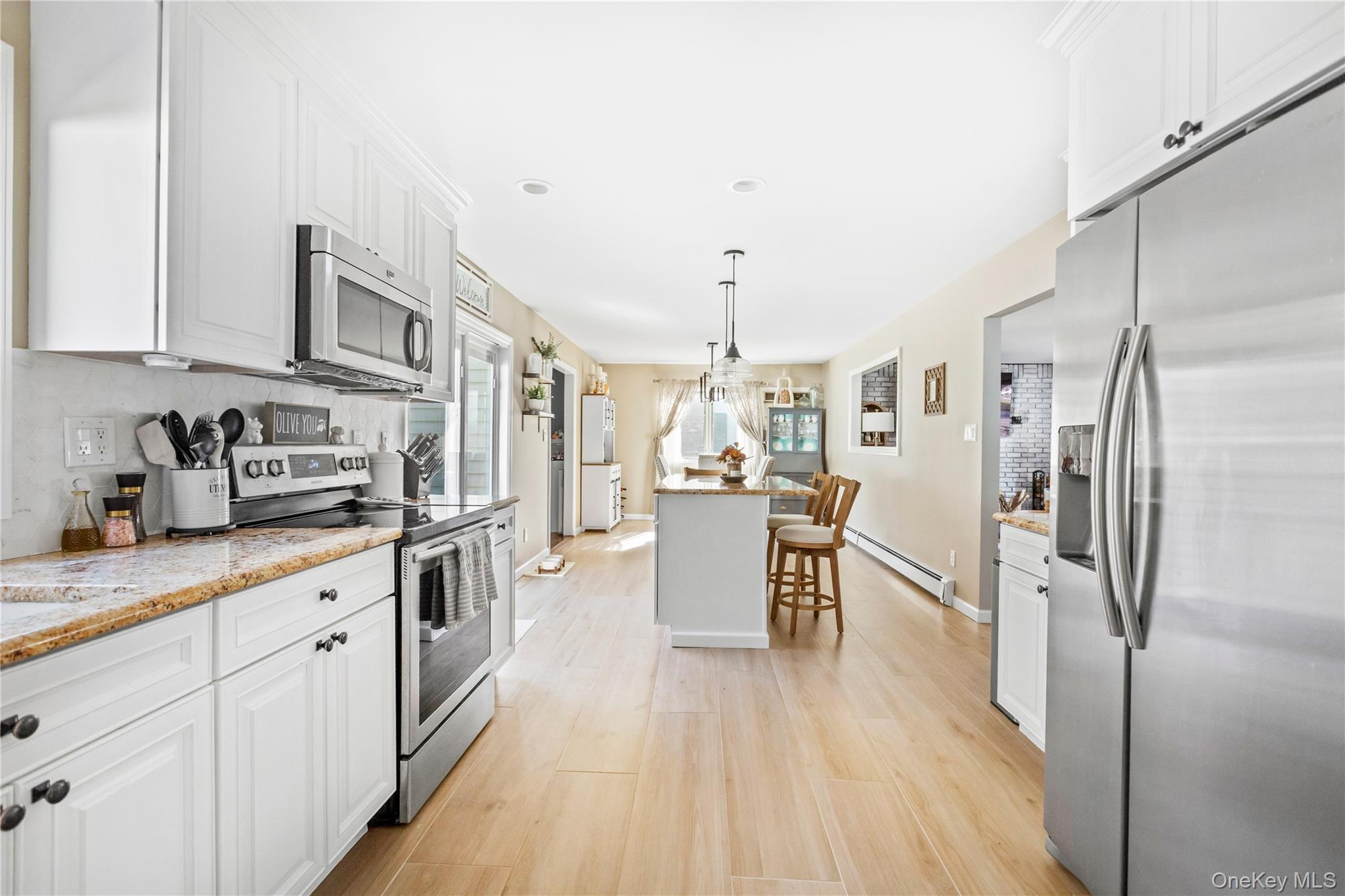 Single Family Fallen Leaf  Suffolk County, NY 11741, MLS-932916-10