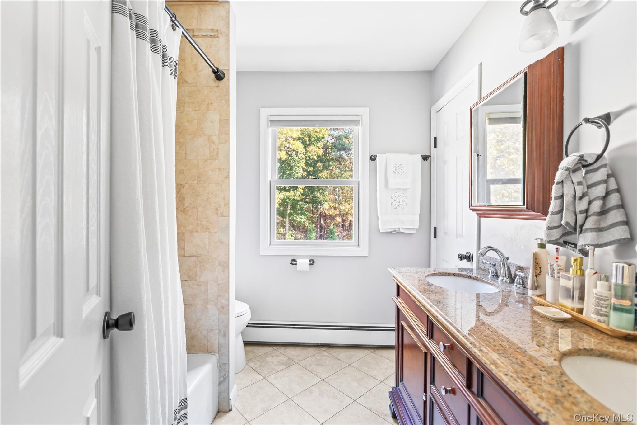 Single Family Fallen Leaf  Suffolk County, NY 11741, MLS-932916-21