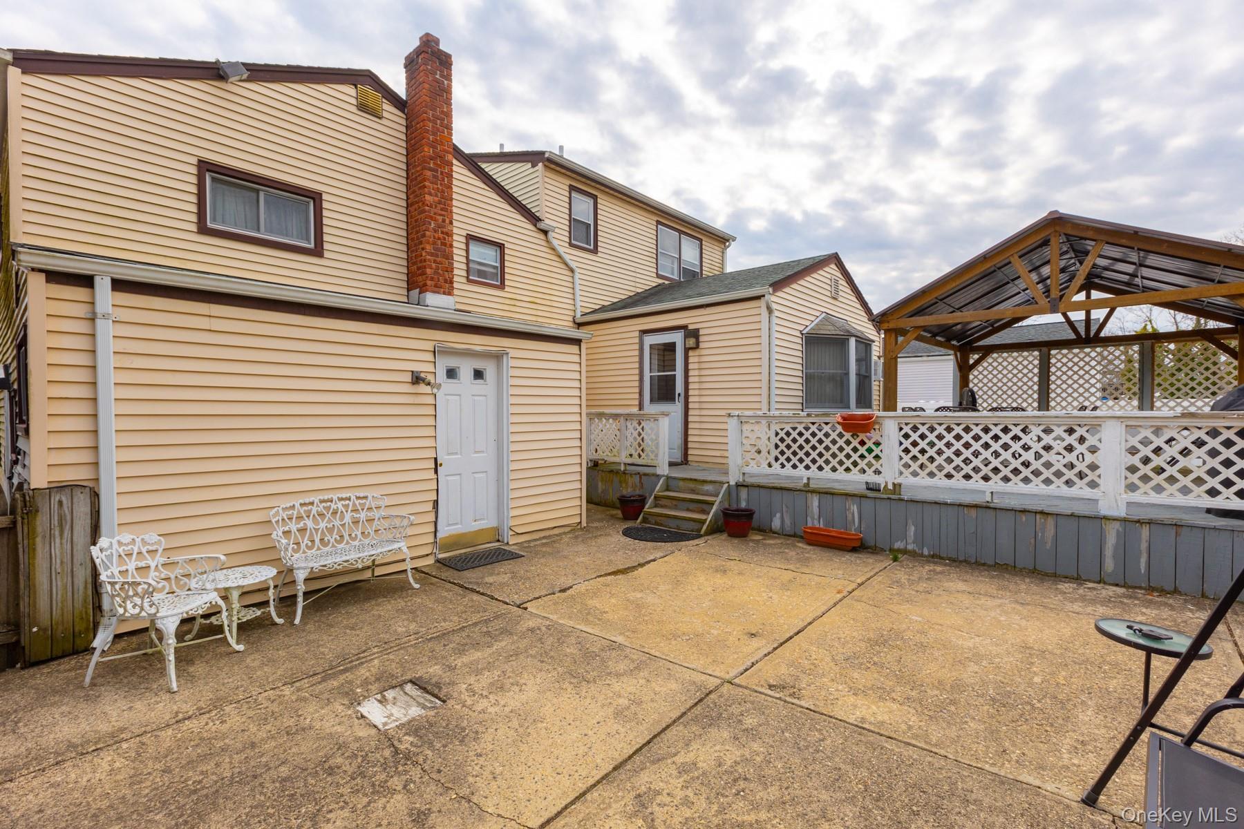 Single Family Duffin  Suffolk County, NY 11795, MLS-932931-24