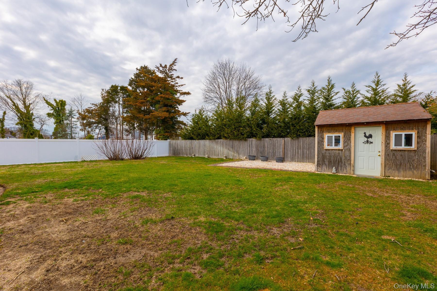 Single Family Duffin  Suffolk County, NY 11795, MLS-932931-25