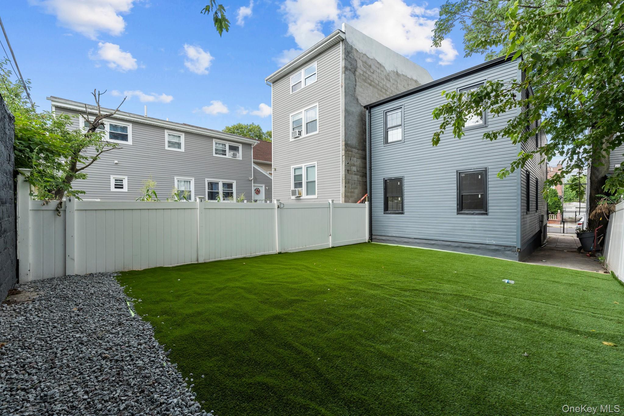 Single Family Shepherd Brooklyn, NY 11208, MLS-932932-12