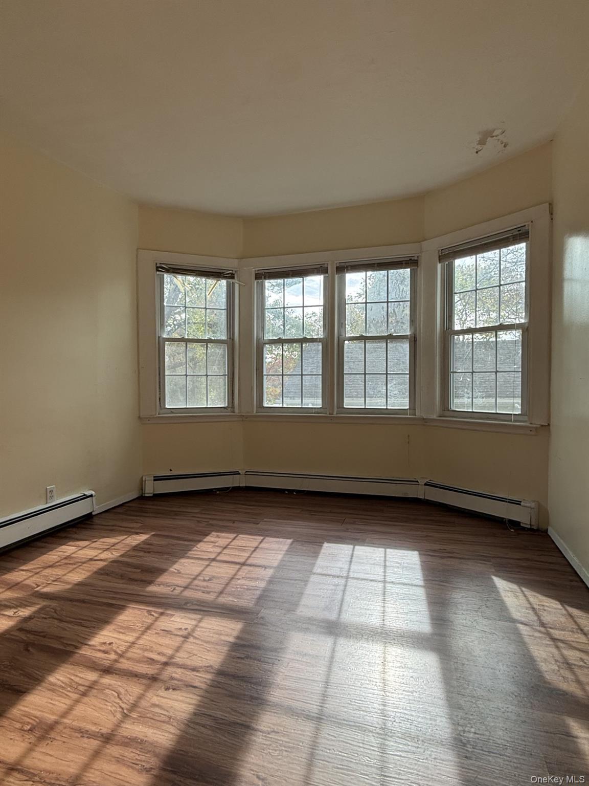 Single Family Locust  Suffolk County, NY 11779, MLS-932933-6