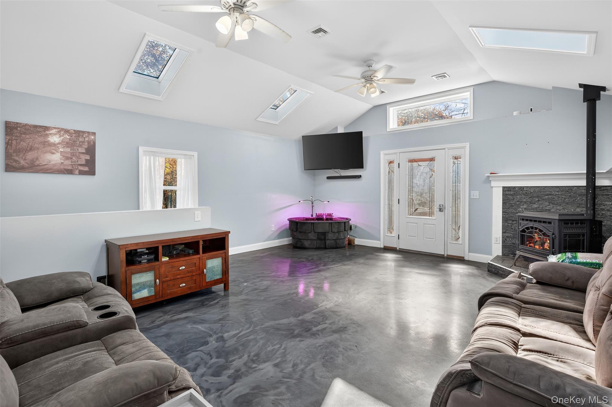 Single Family Jersey Orange County, NY 10988, MLS-932940-11