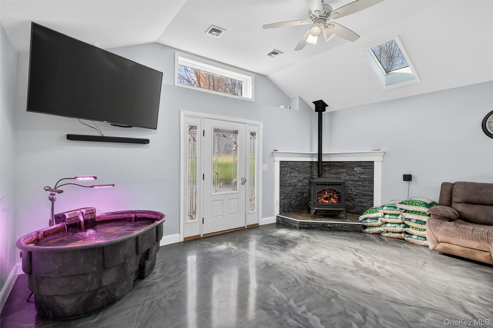 Single Family Jersey Orange County, NY 10988, MLS-932940-12