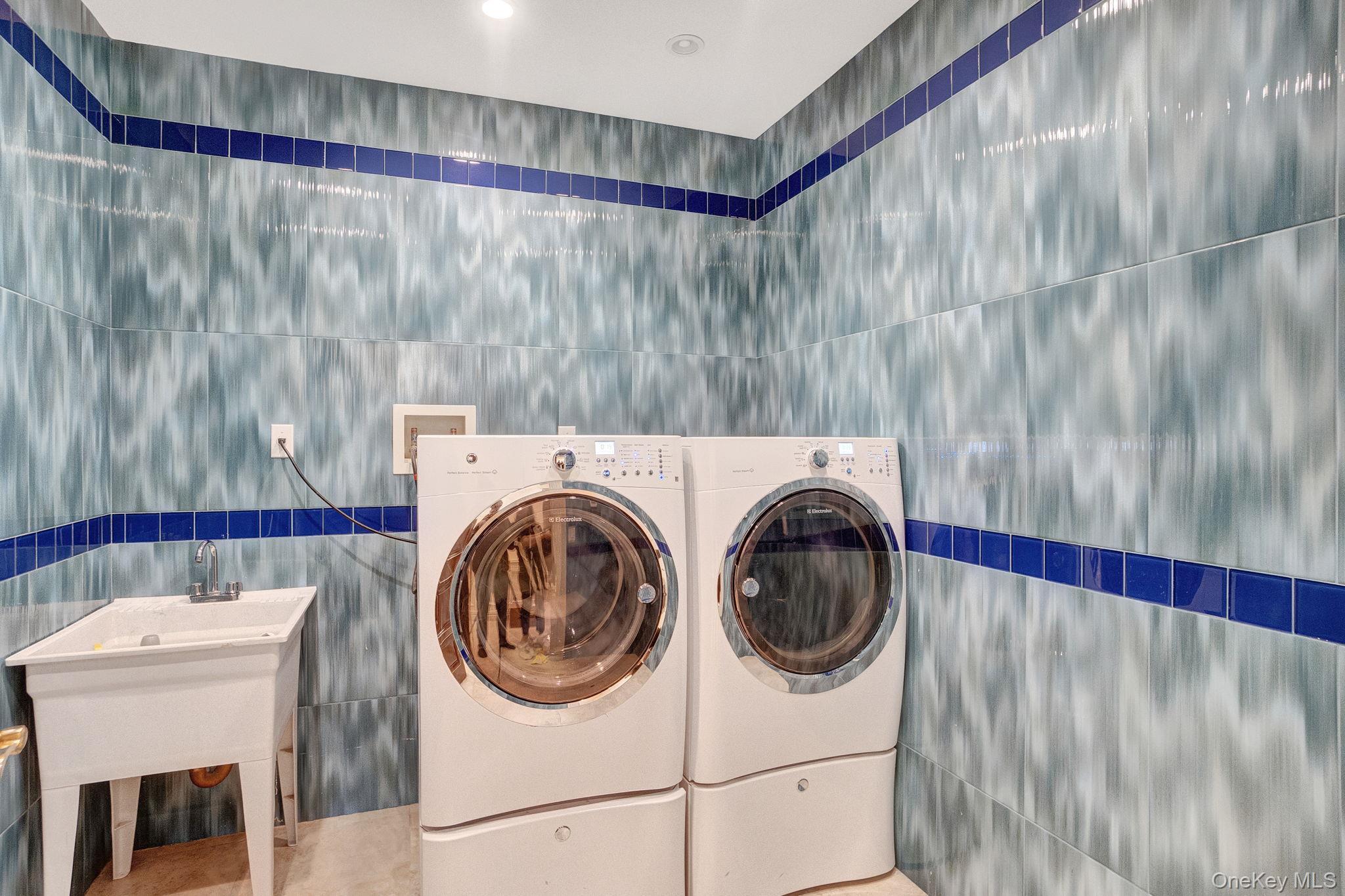 Single Family Tudor Queens, NY 11432, MLS-932946-34