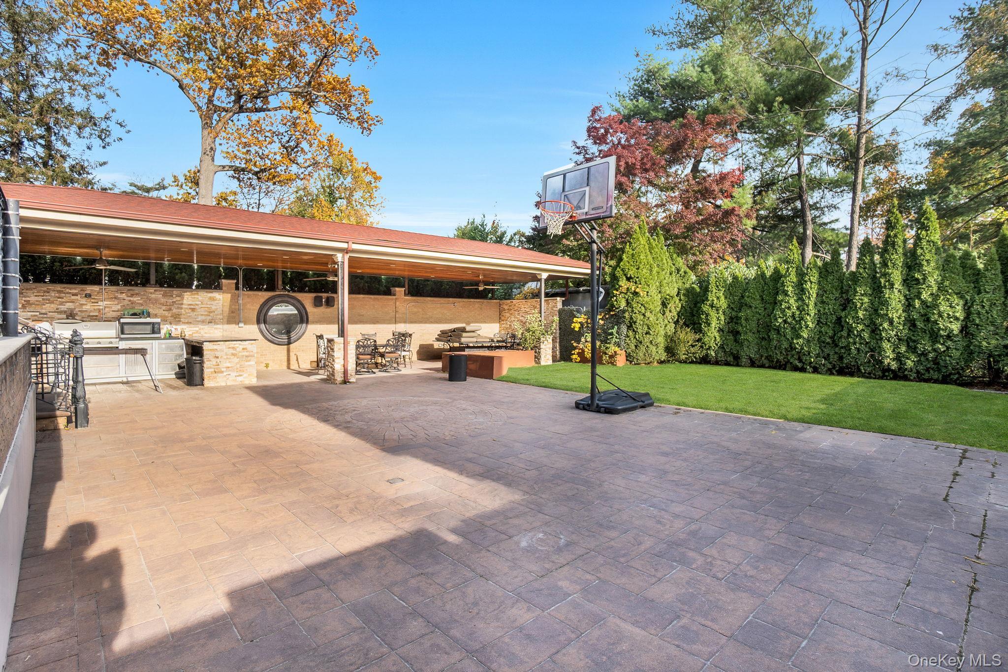 Single Family Tudor Queens, NY 11432, MLS-932946-39