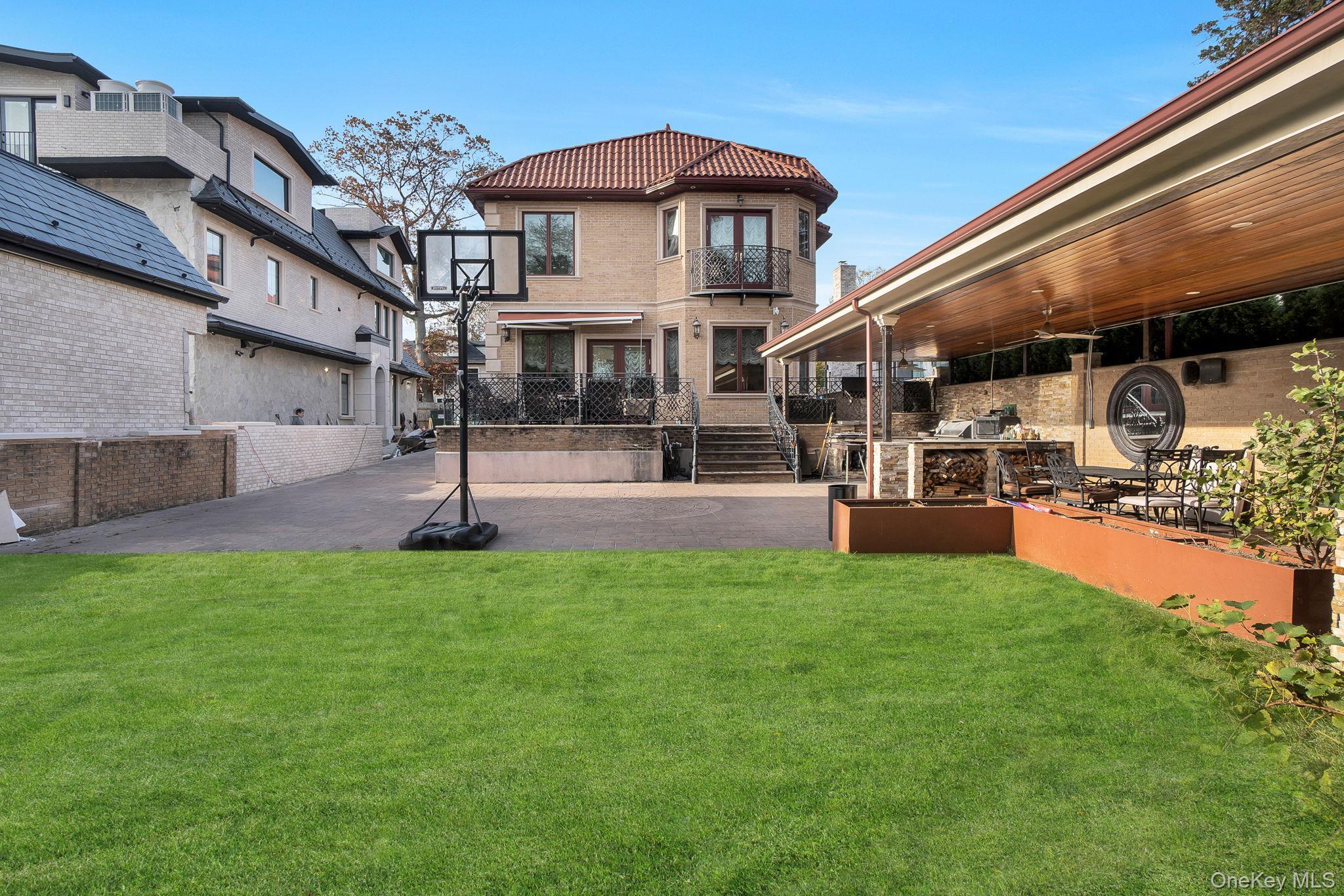 Single Family Tudor Queens, NY 11432, MLS-932946-42