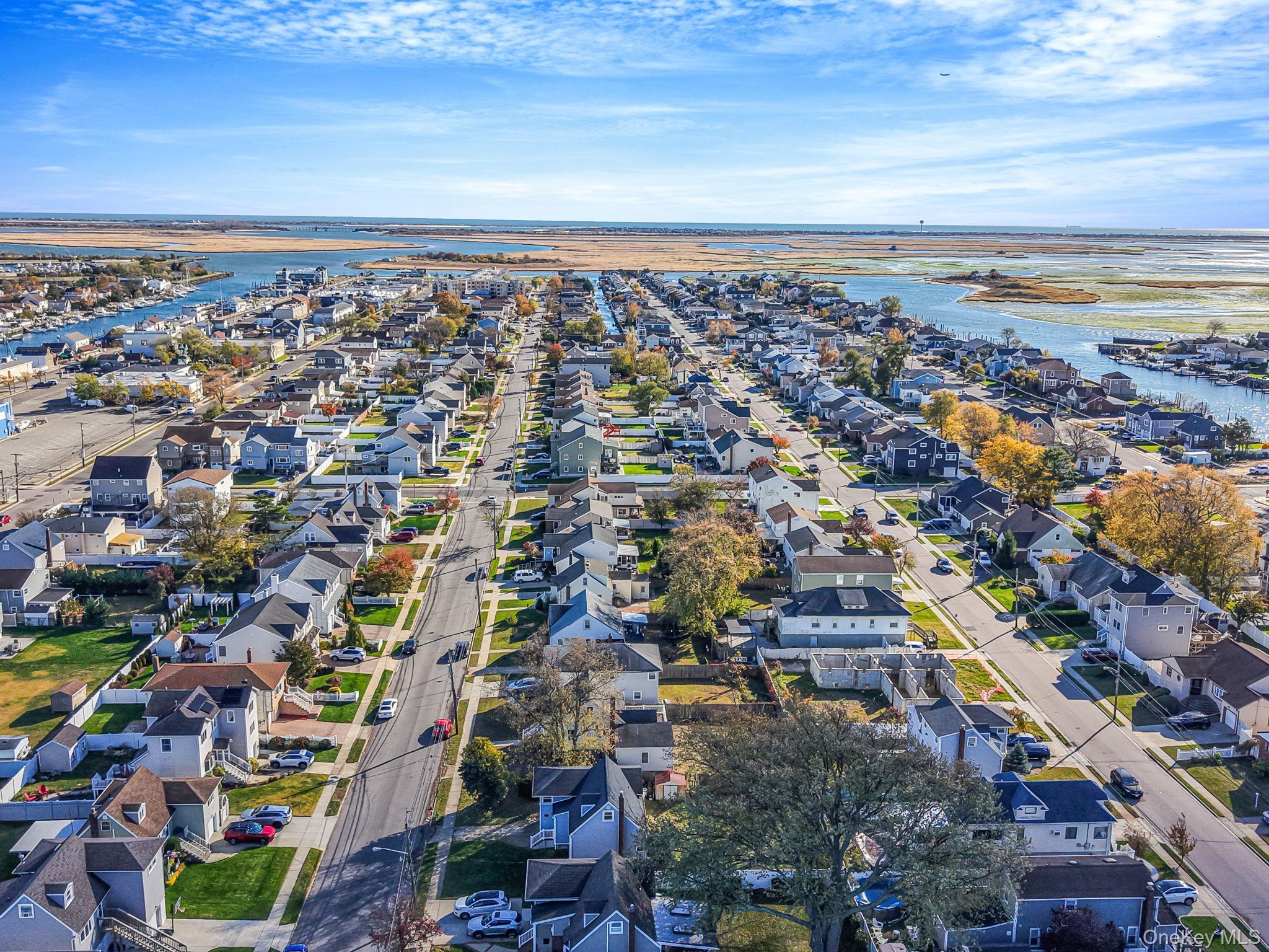 Single Family Miller  Nassau County, NY 11520, MLS-932950-29