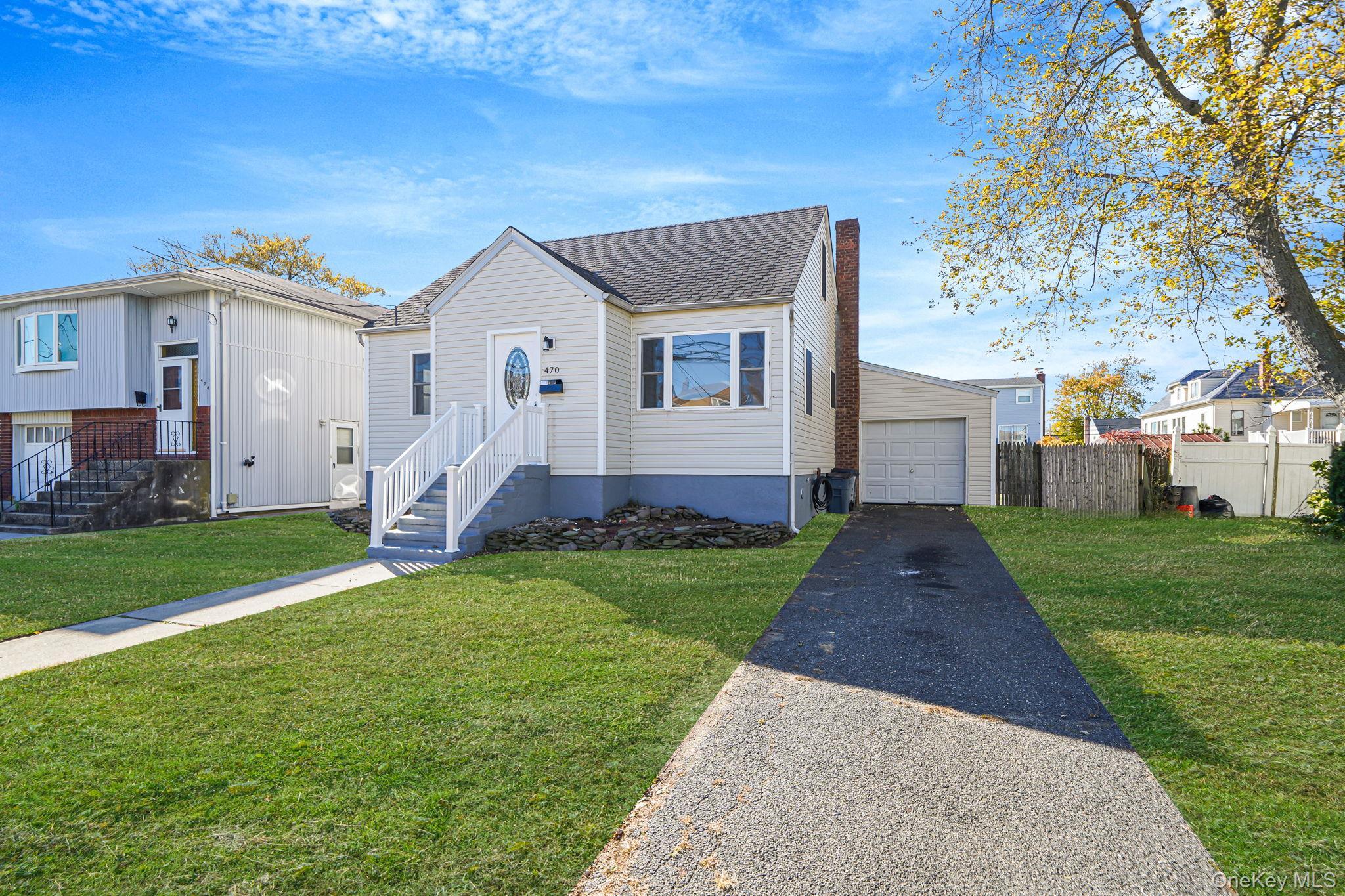 Single Family Miller  Nassau County, NY 11520, MLS-932950-3